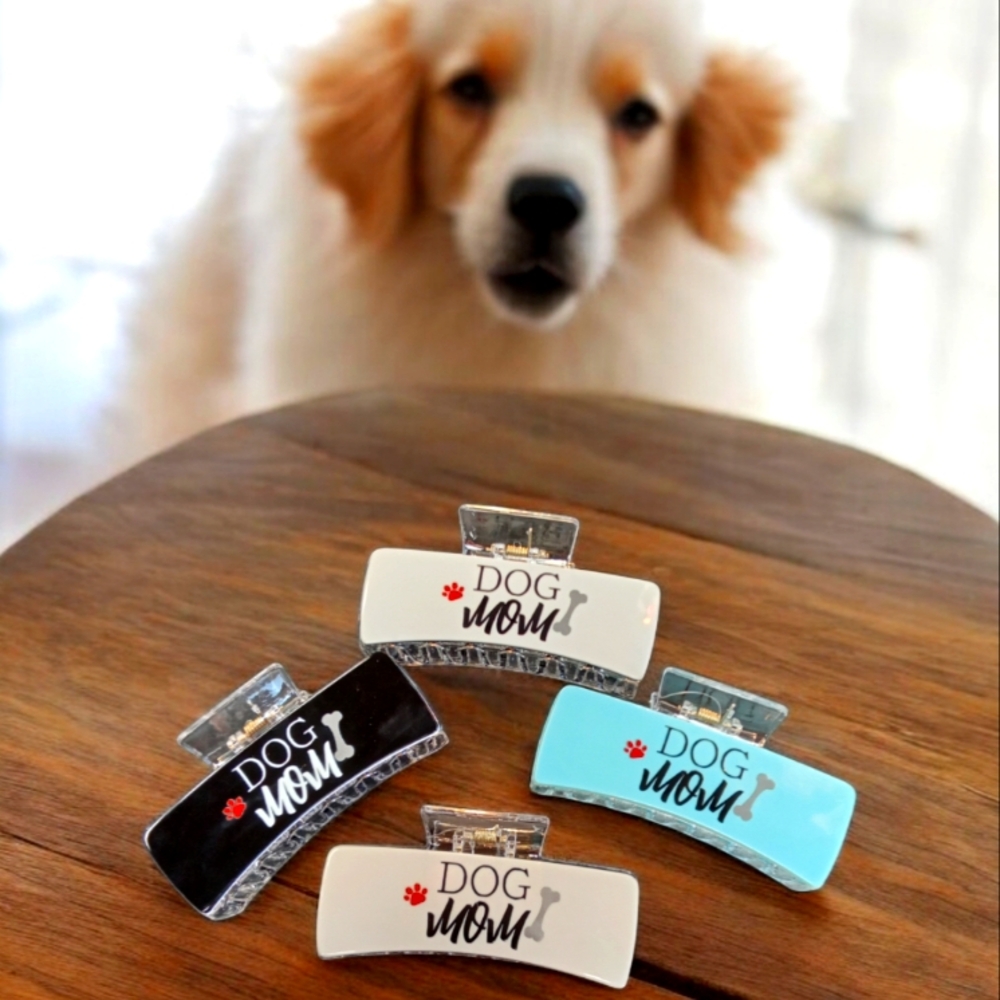 DOG MOM Hair Jaw Clip Blue